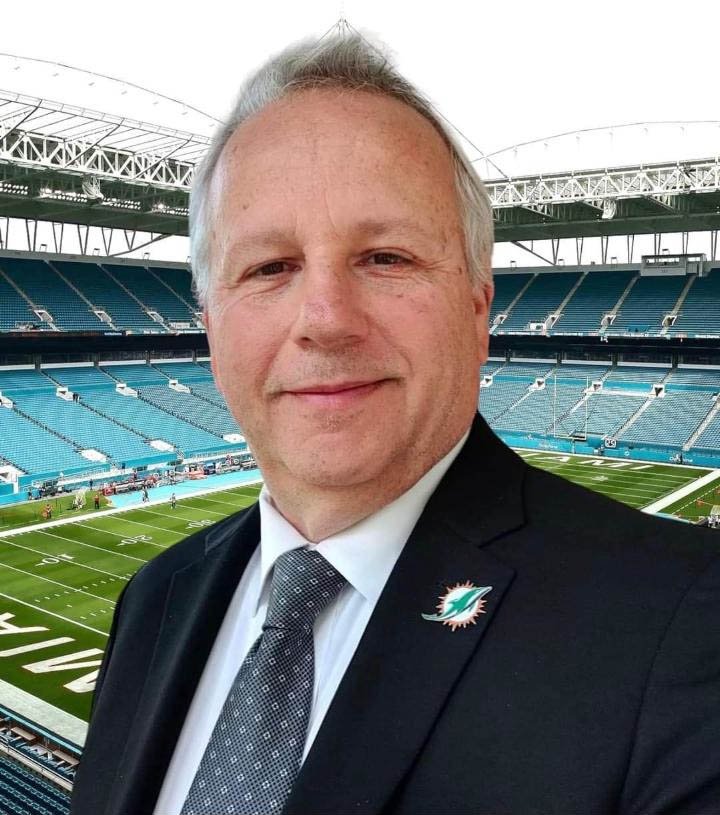 rons-miami-dolphin